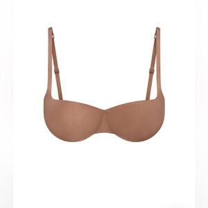 NWT Skims balconette push up bra
